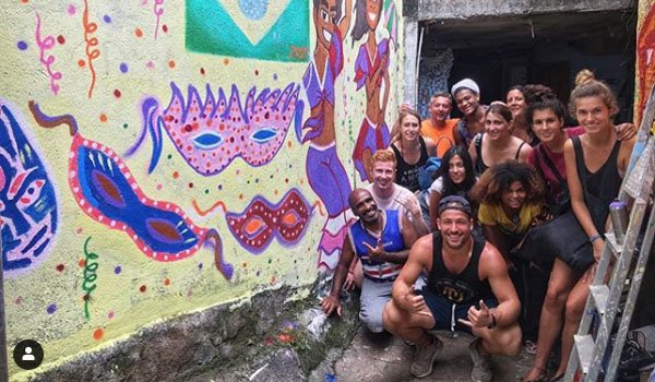 youth participating in community development program brazil