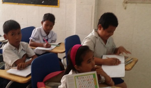 kids learning in class cambodia