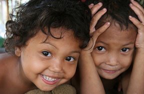 volunteers in cambodia orphanage