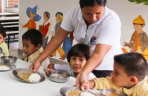 Street Children/Children at Risk in Ecuador