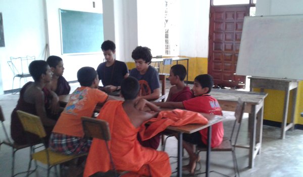 volunteer teaching english to buddhist monks